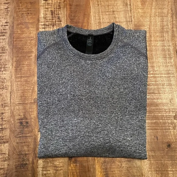 Lululemon Engineered Warmth Long Sleeve Crewneck - Picture 1 of 5